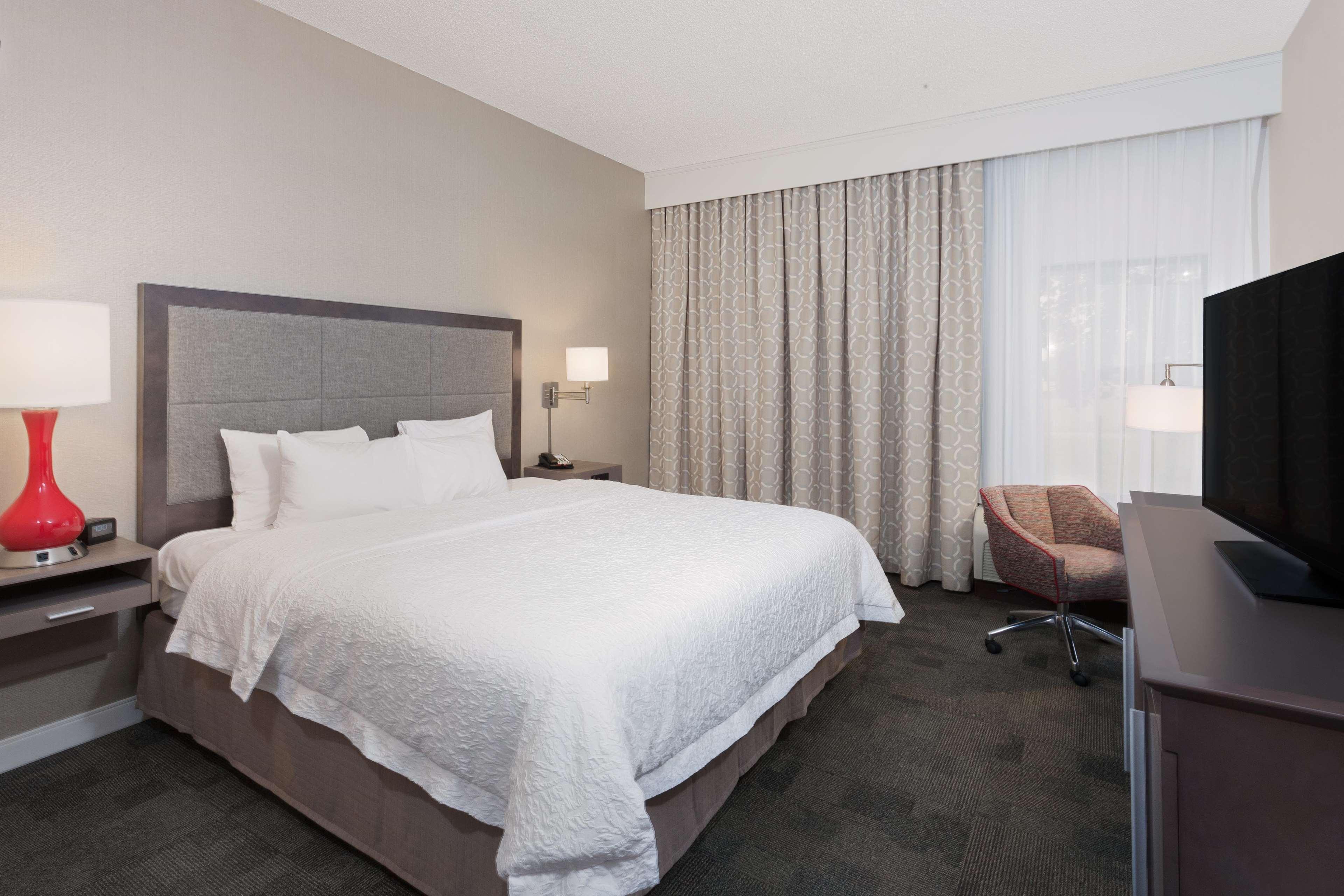 Hampton Inn Lancaster Exterior photo