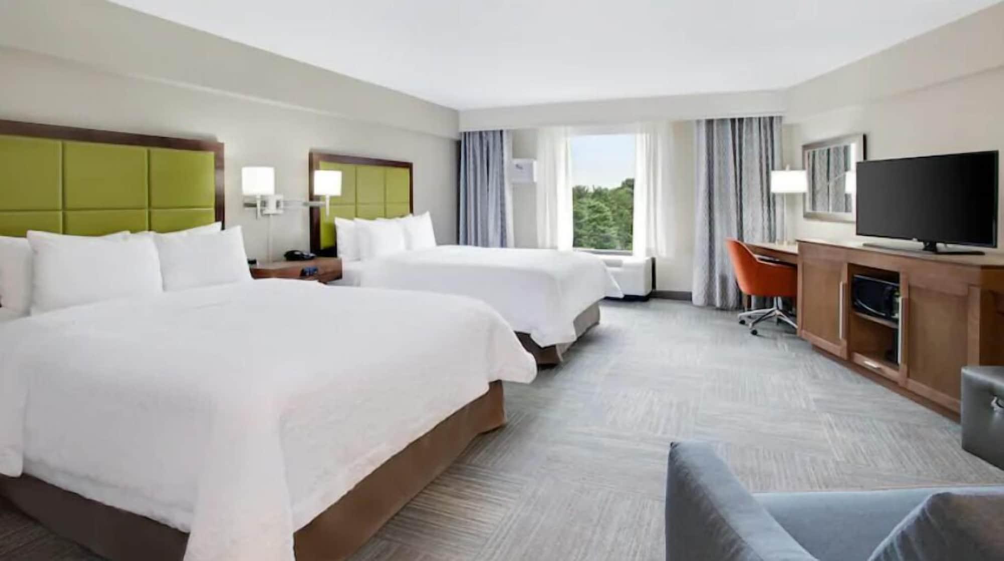 Hampton Inn Lancaster Exterior photo