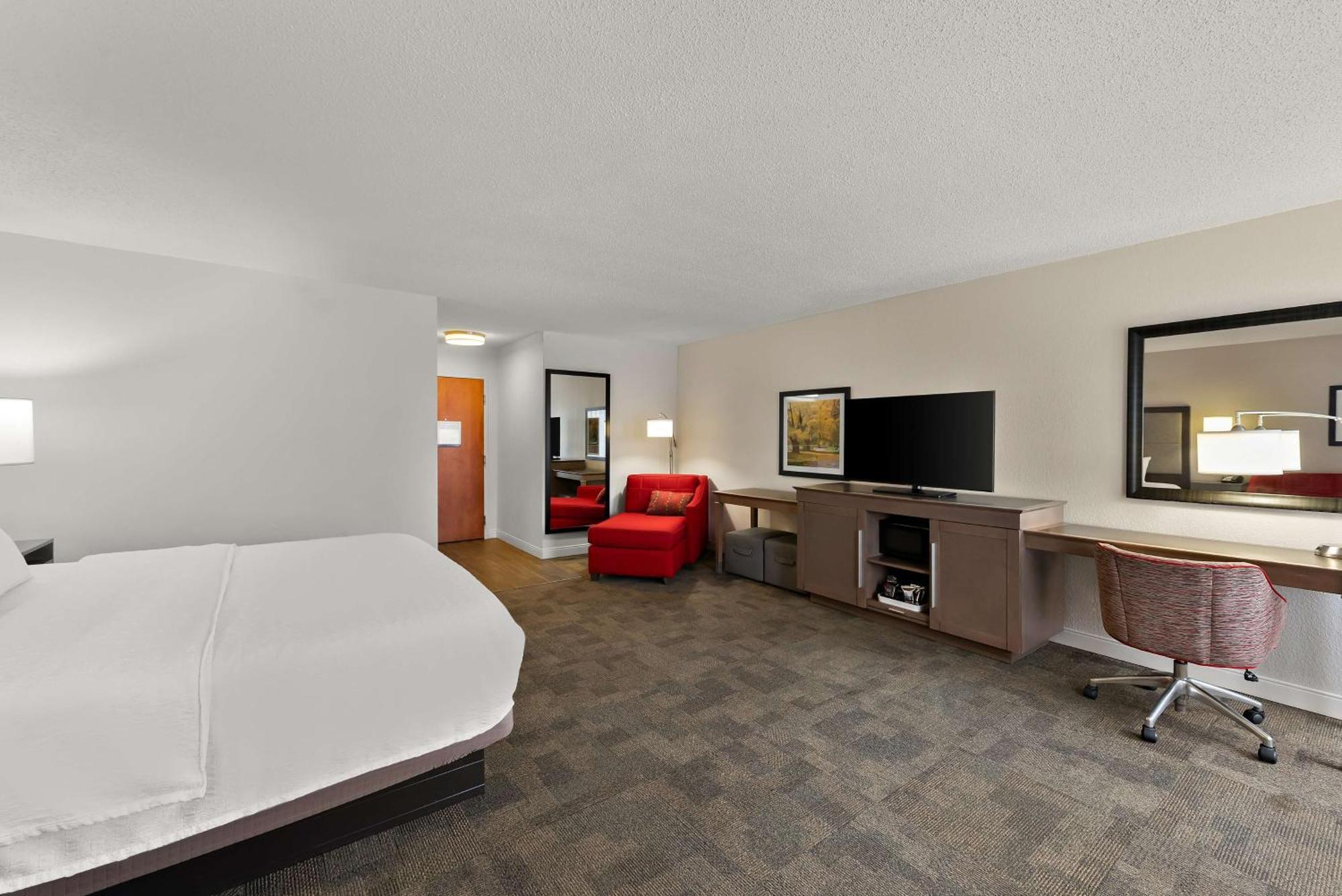 Hampton Inn Lancaster Exterior photo
