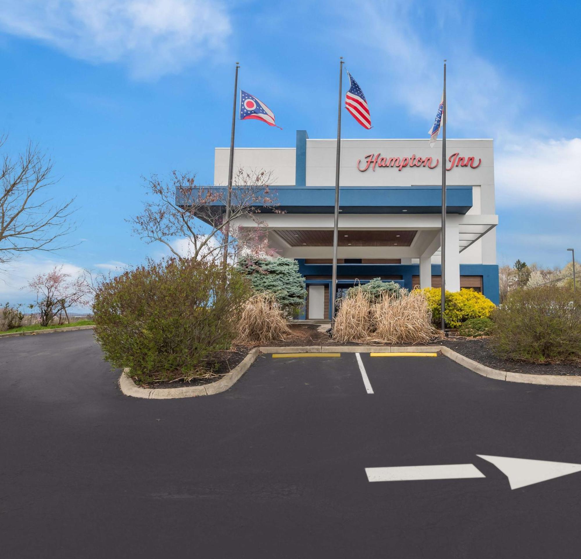 Hampton Inn Lancaster Exterior photo